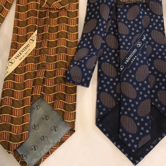 💥HP💥Gorgeous Valentino Cravatte 3 Ties Gold Blue - Picture 7 of 8